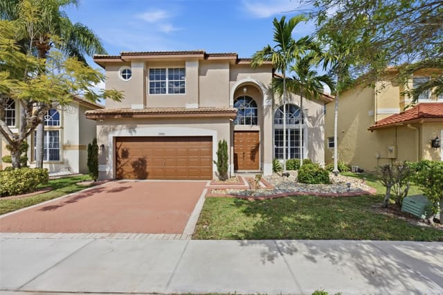 17331 SW 33rd Street, sold in Silver Lakes PH Iii Rep, Miramar, FL