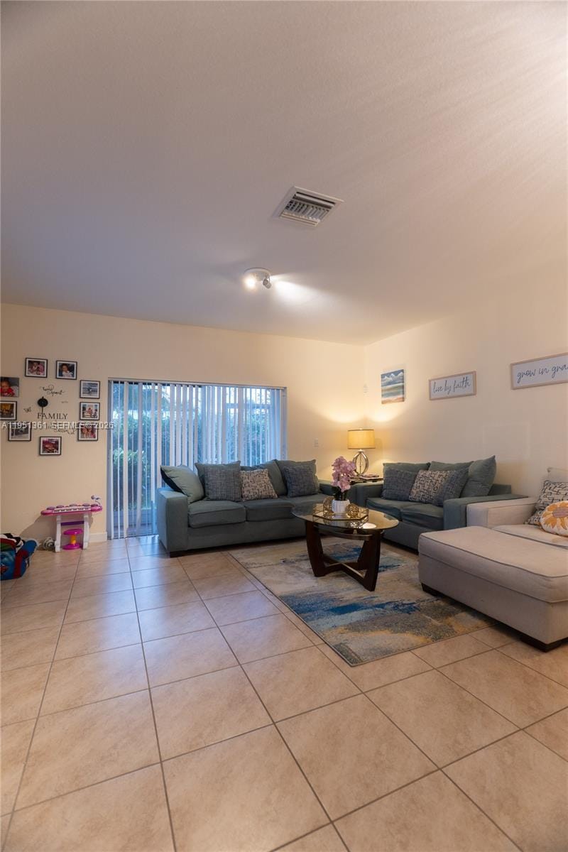 3542 NW 29th Court, Lauderdale Lakes, FL 33311 photo 4