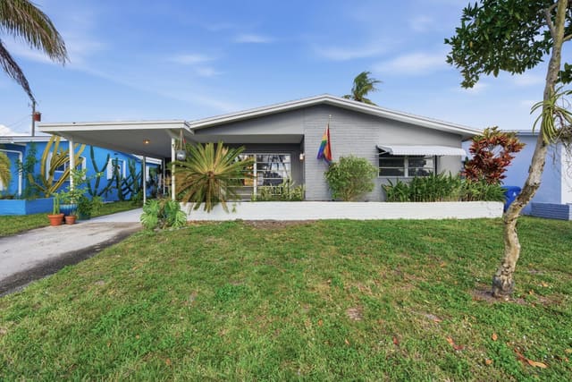 6805 NW 27th, sold in Gold Key Villas, Sunrise, FL