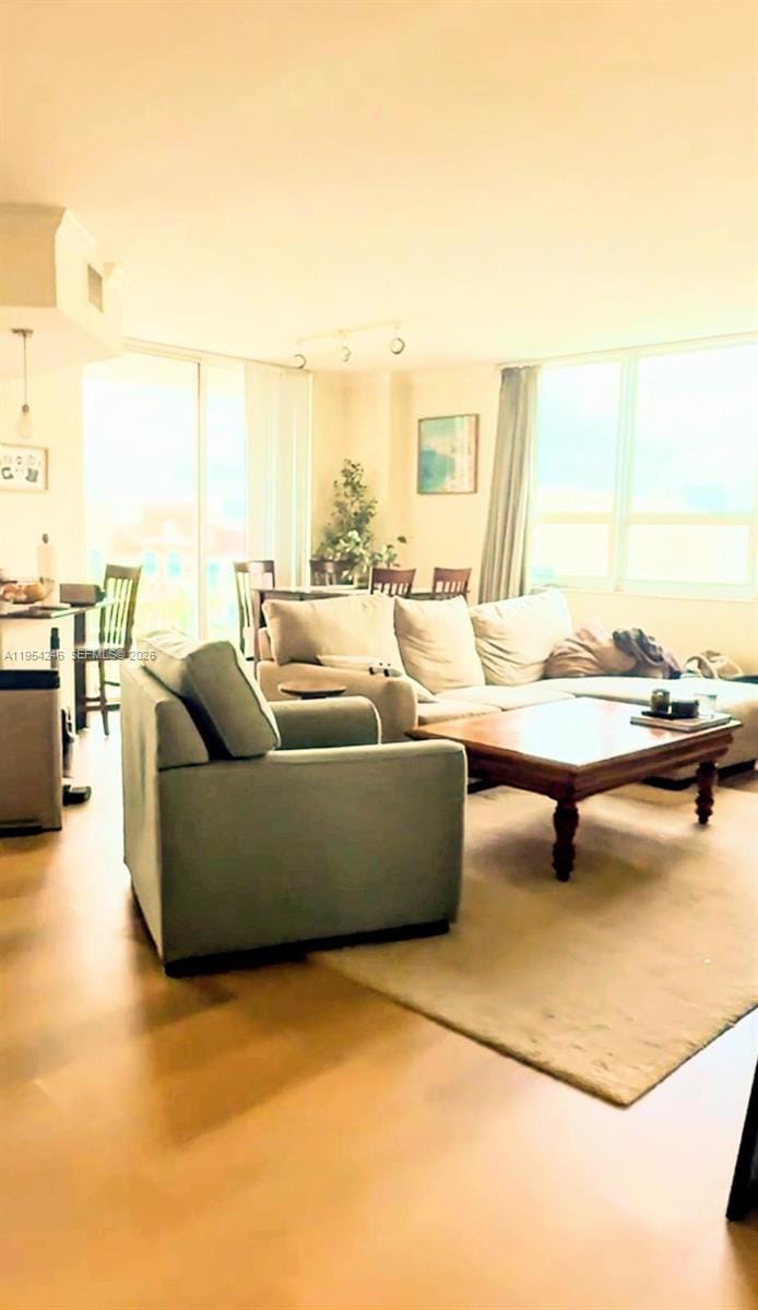 2000 N Bayshore Drive 801 — photo 2