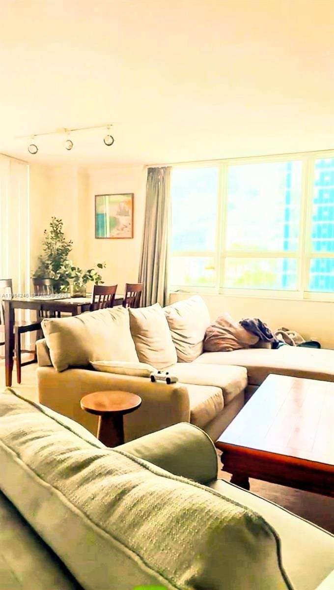 2000 N Bayshore Drive 801 — photo 9