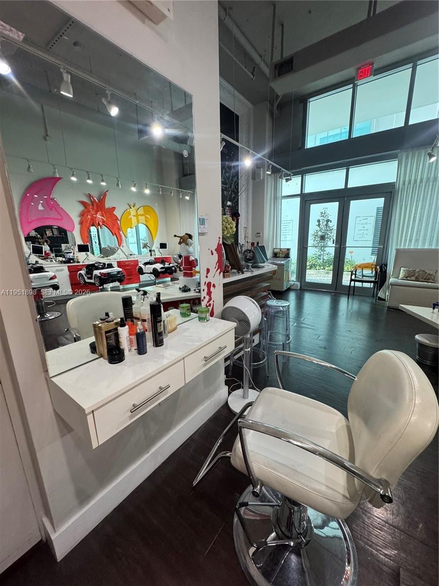 000 NE Confidential, Miami, FL 33137 photo 14