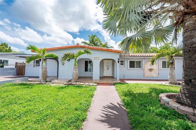 11950 SW 182nd Terrace, South Miami Heights, Miami, FL