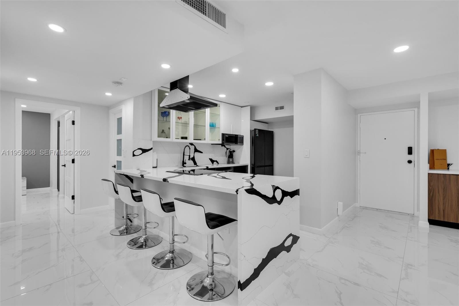 3800 Hillcrest Drive 203 — photo 2