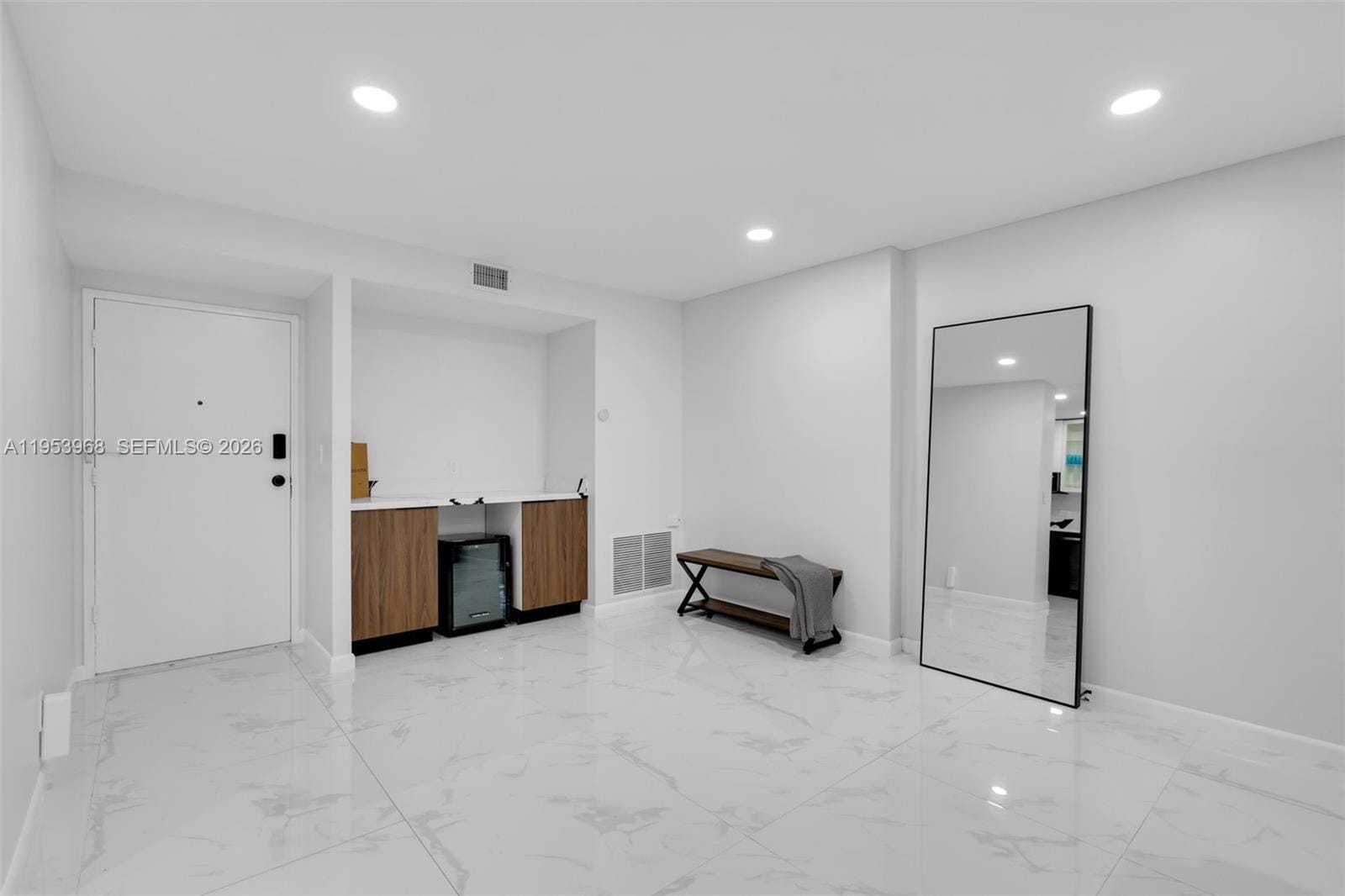 3800 Hillcrest Drive 203 — photo 8