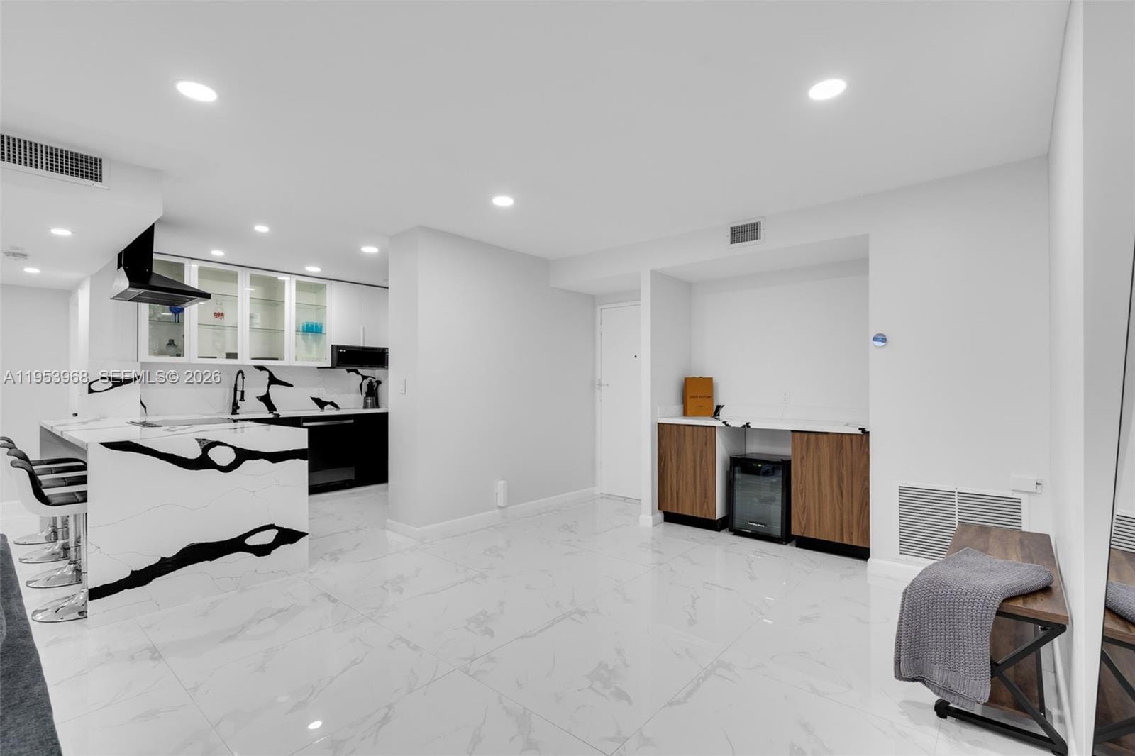 3800 Hillcrest Drive 203 — photo 9