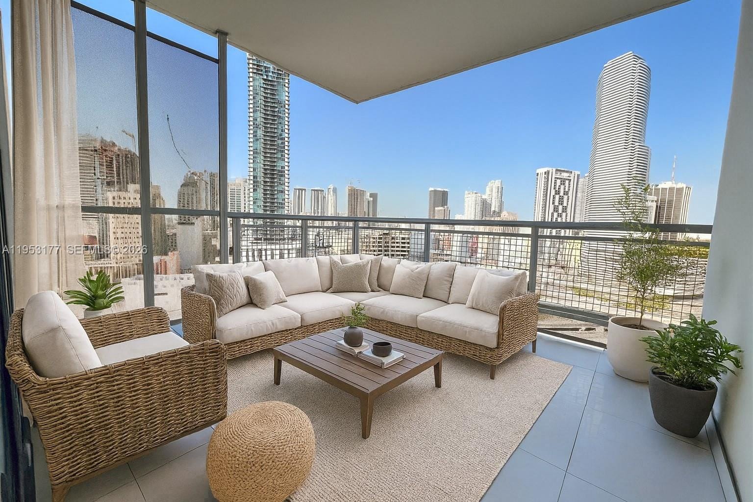 350 S Miami Avenue 1907, Miami, FL 33130 photo 2