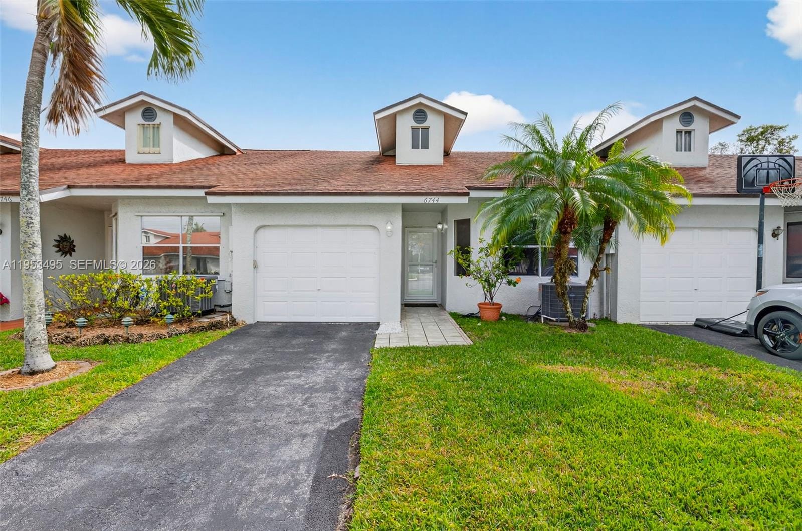 6744 N Pine Island Road, Tamarac, FL 33321