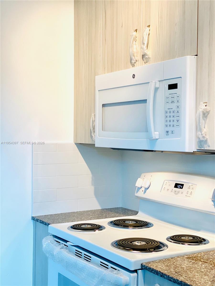 1560 NW St Court 1, Miami, FL 33136, Miami