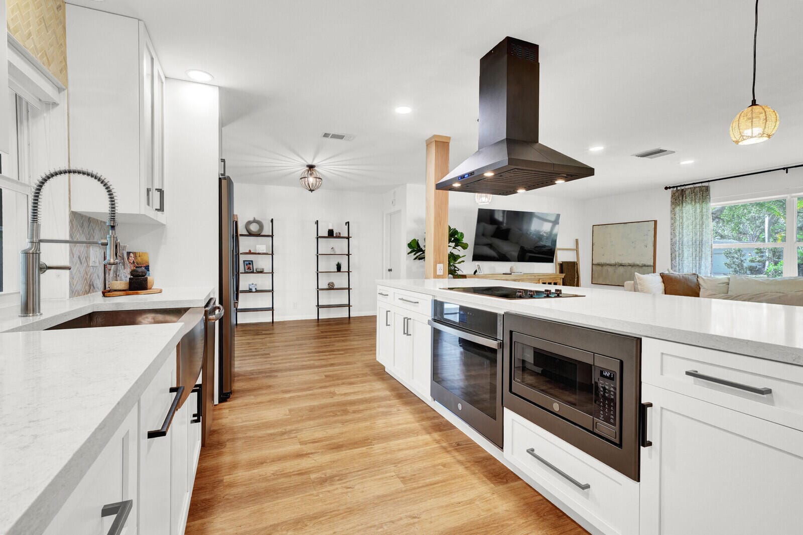 824 N Bel Air Drive — photo 7