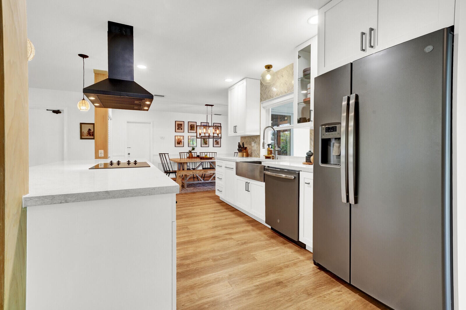 824 N Bel Air Drive — photo 8
