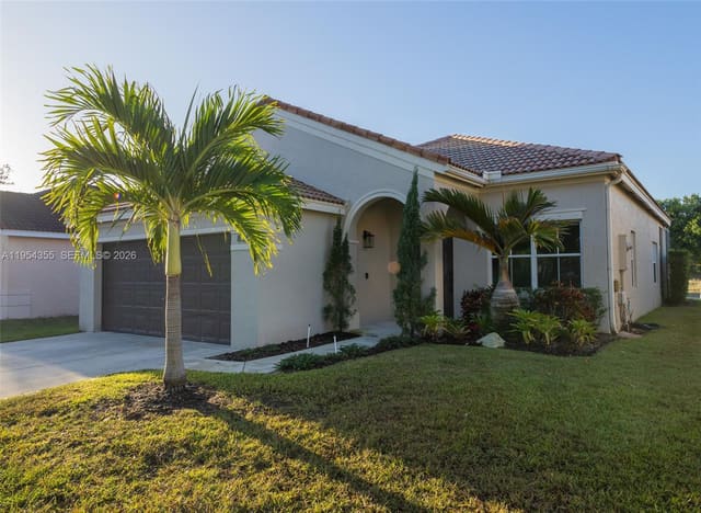 825 Tanglewood Circle, sold in Sector 3 - Parcels H I J, Weston, FL