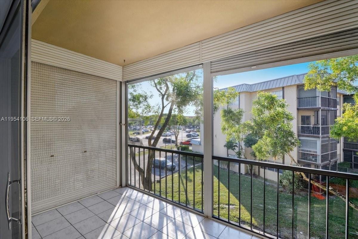 6101 N Falls Cir Drive 309, Lauderhill, FL 33319 photo 18