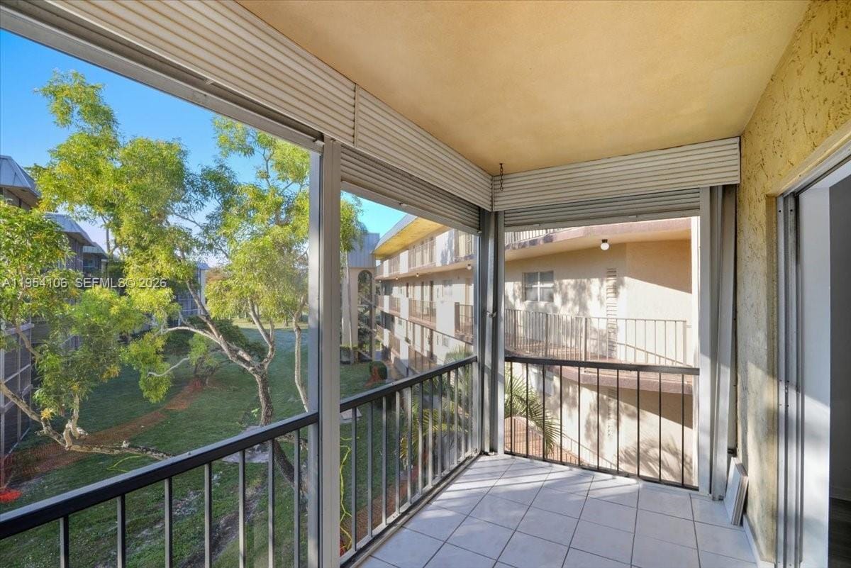 6101 N Falls Cir Drive 309 — photo 7