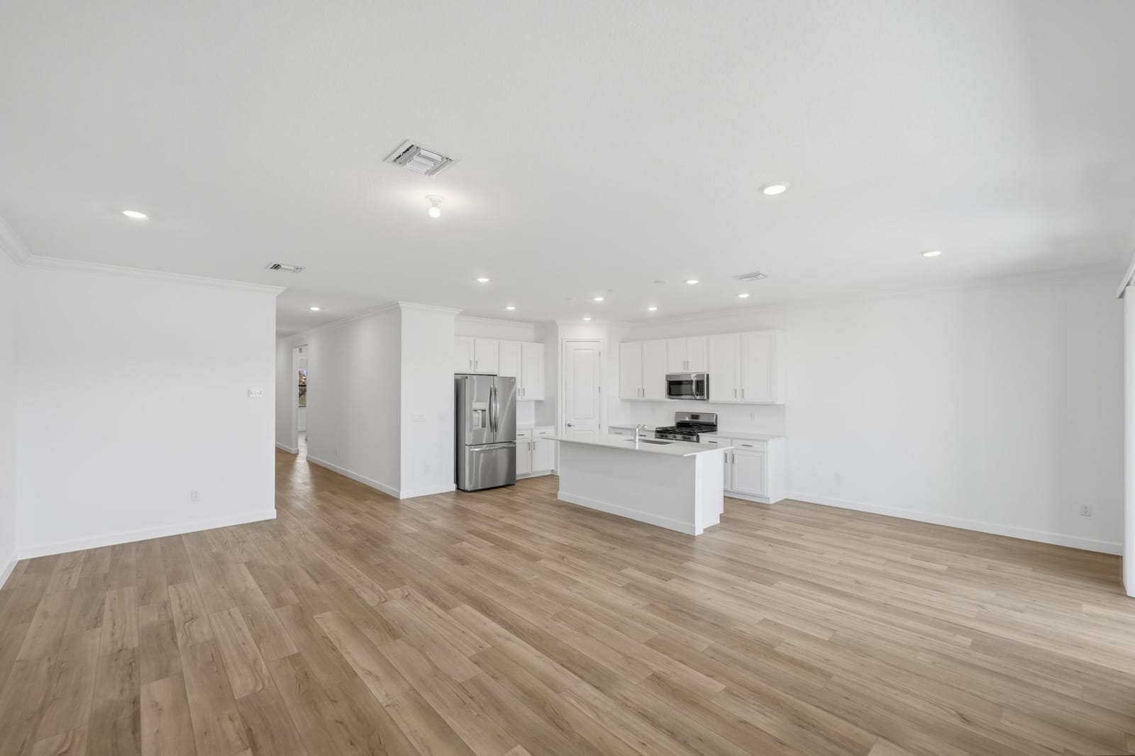6850 NW Kestrel Lane — photo 9