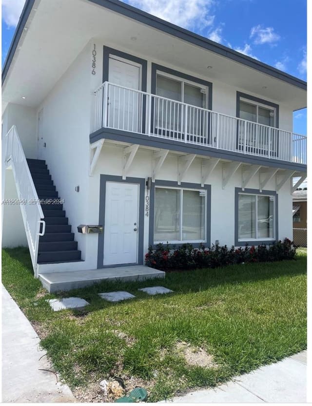 10384 SW 173rd Street, Miami, FL 33157