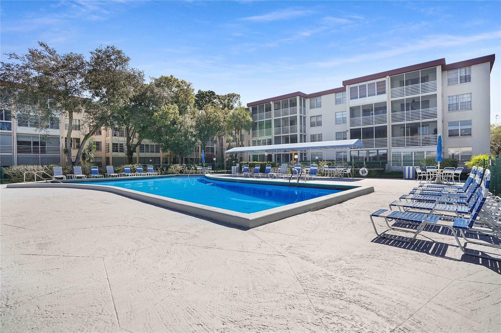2650 NW 49th Avenue 320, Lauderdale Lakes, FL 33313 photo 15