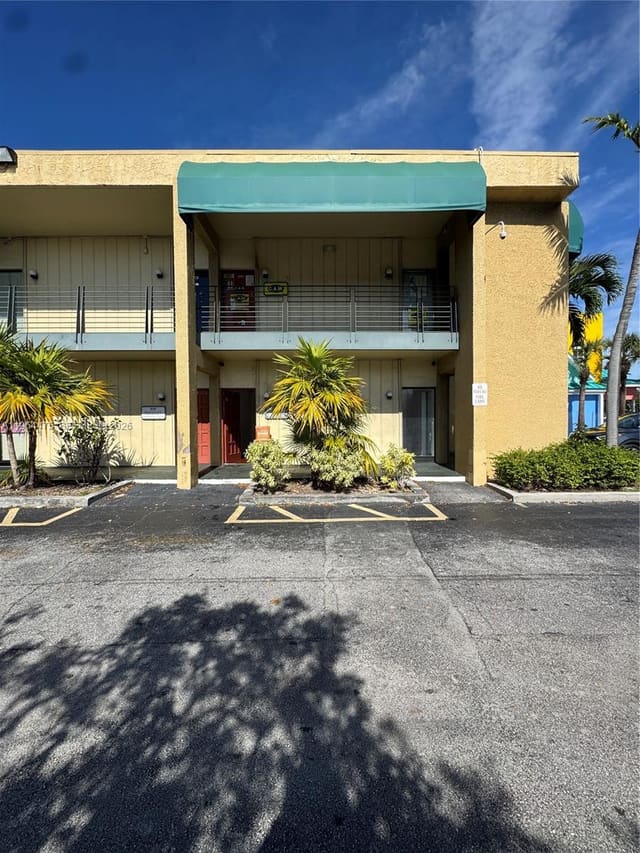 2331 N State Road 7 124, Lauderhill, FL 33313