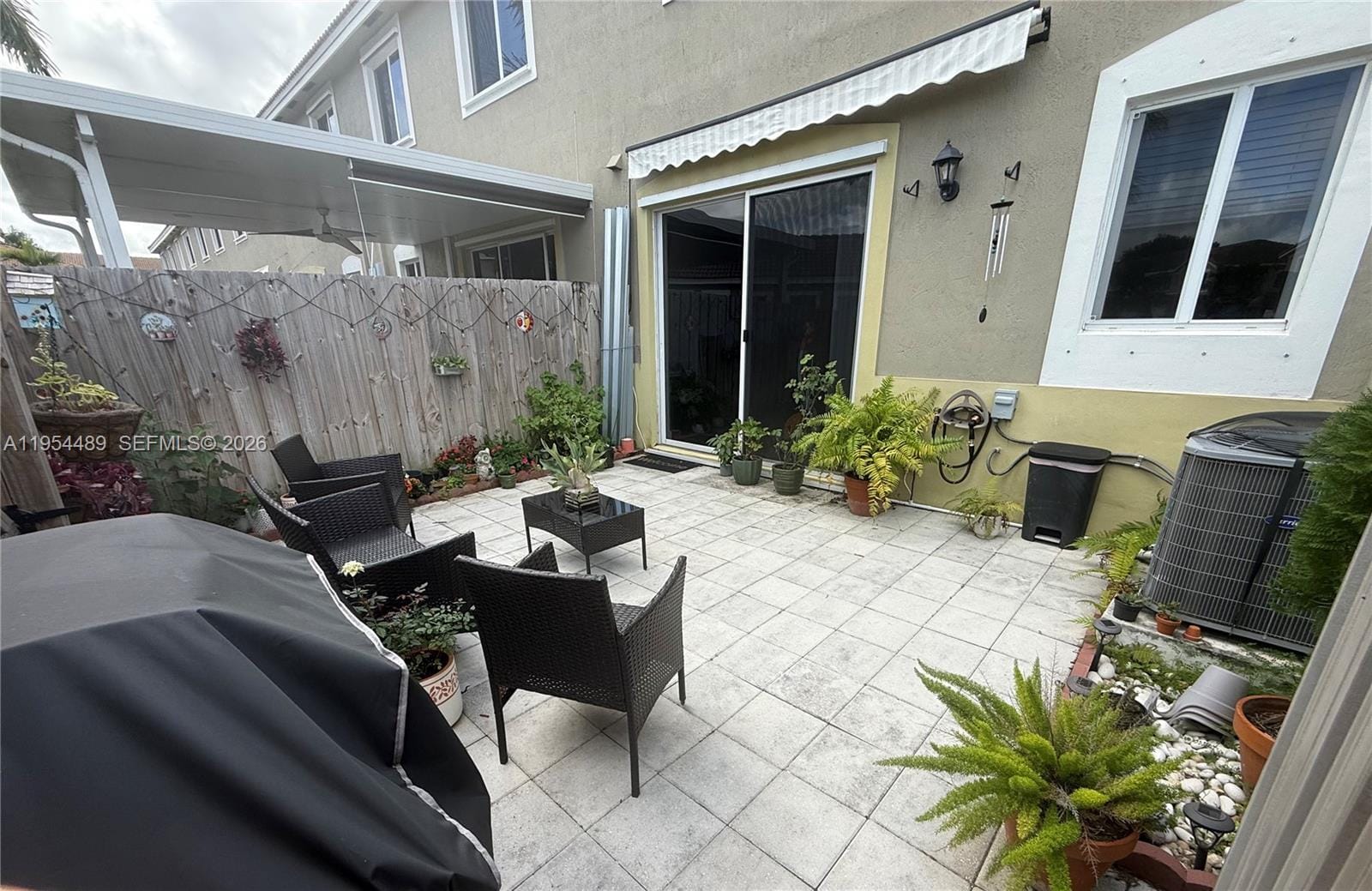 1043 SE 24th Avenue — photo 3