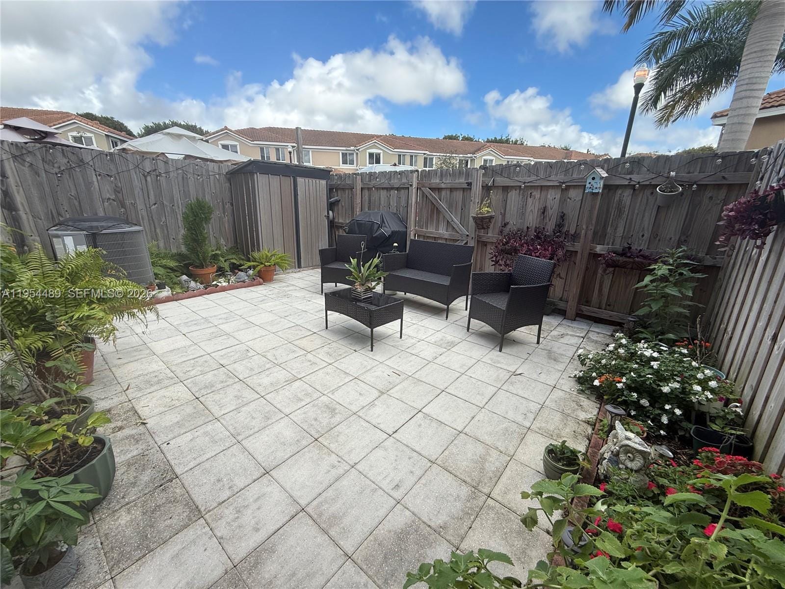 1043 SE 24th Avenue — photo 4