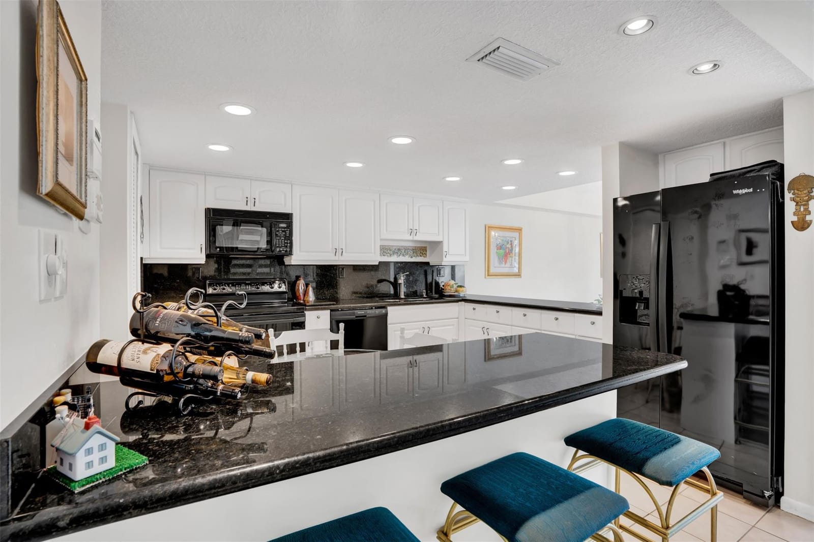 9530 Alcazar Lane 9530 — photo 11