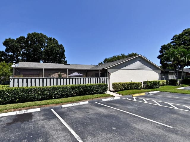 1333 Peppertree Trail Apt C, Fort Pierce, FL 34950
