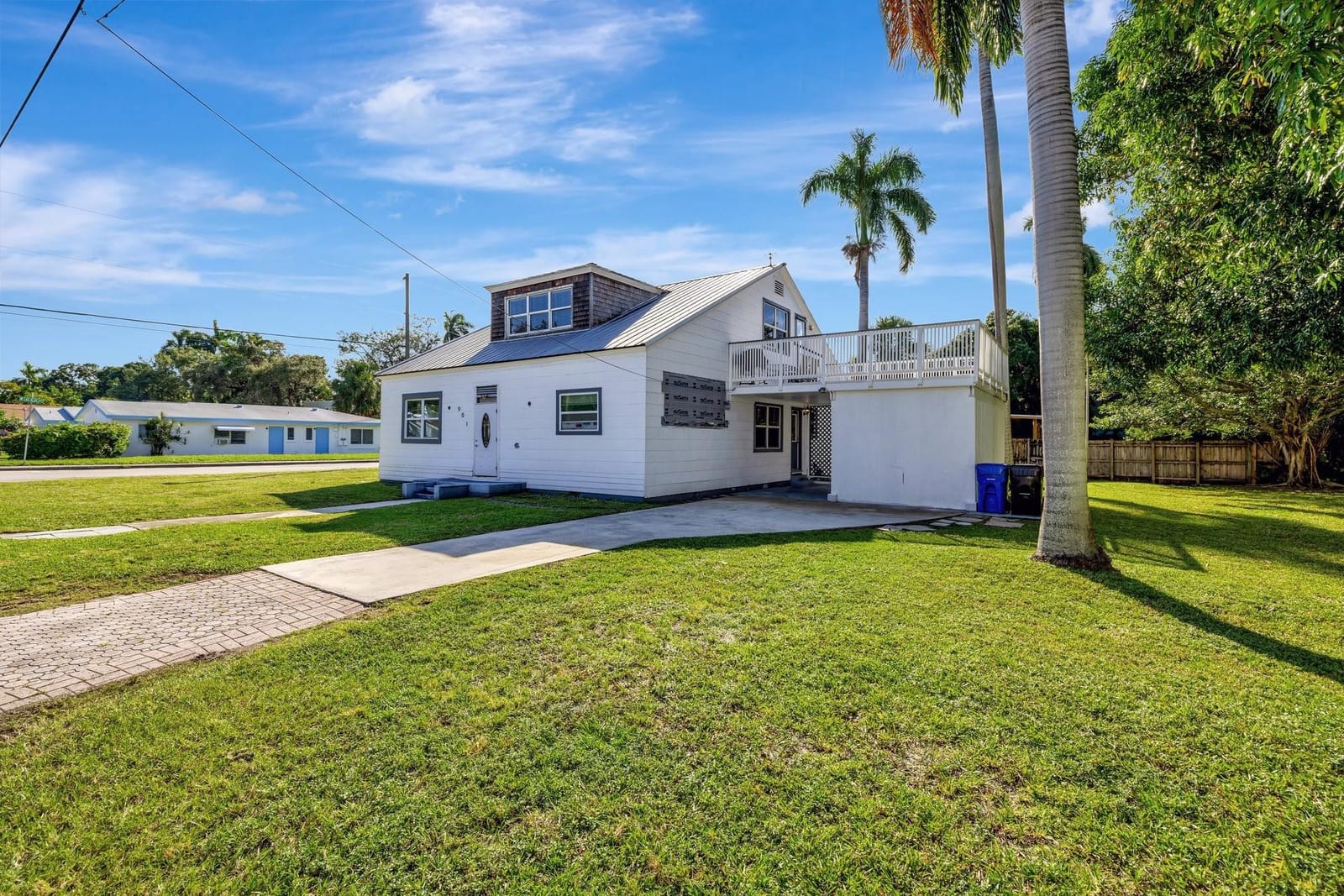 901 W Las Olas Boulevard, Fort Lauderdale, FL 33312 photo 3