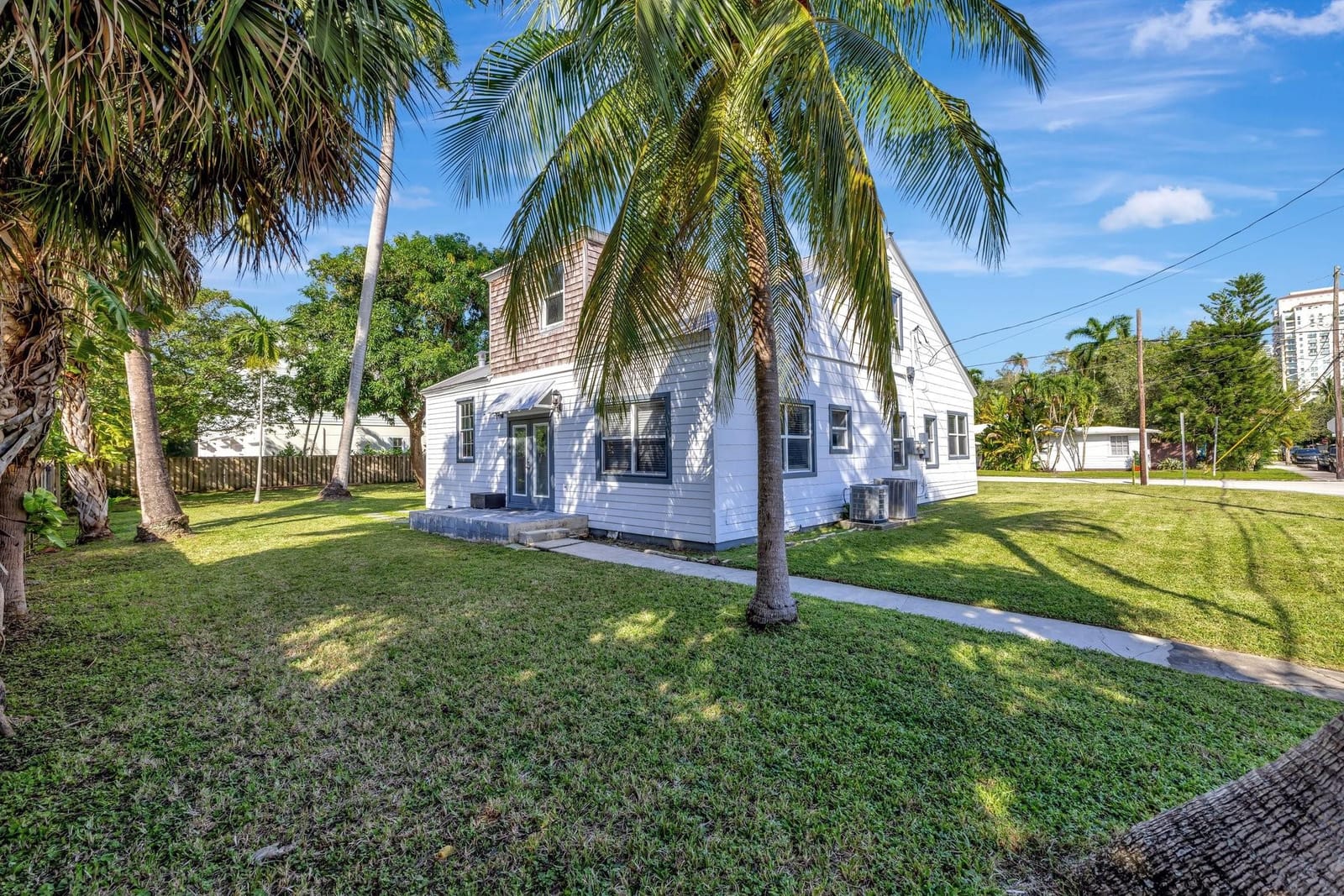 901 W Las Olas Boulevard, Fort Lauderdale, FL 33312 photo 8