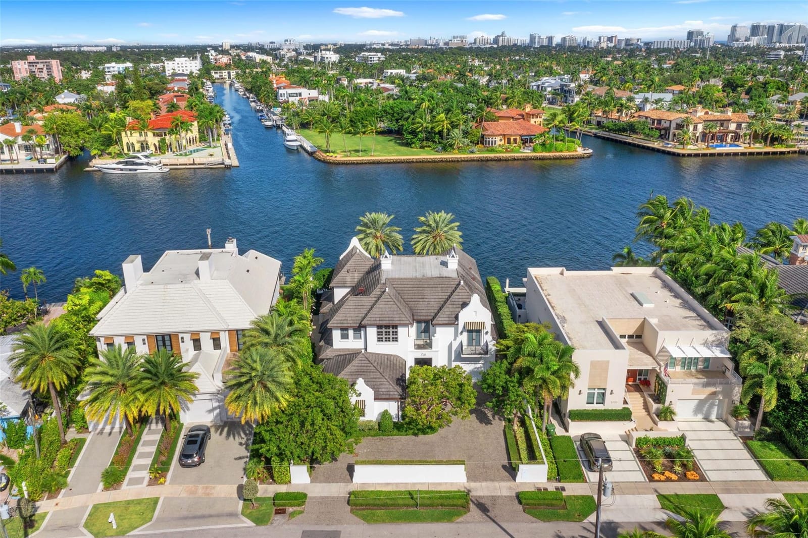 1761 SE 7th Street, Fort Lauderdale, FL 33316