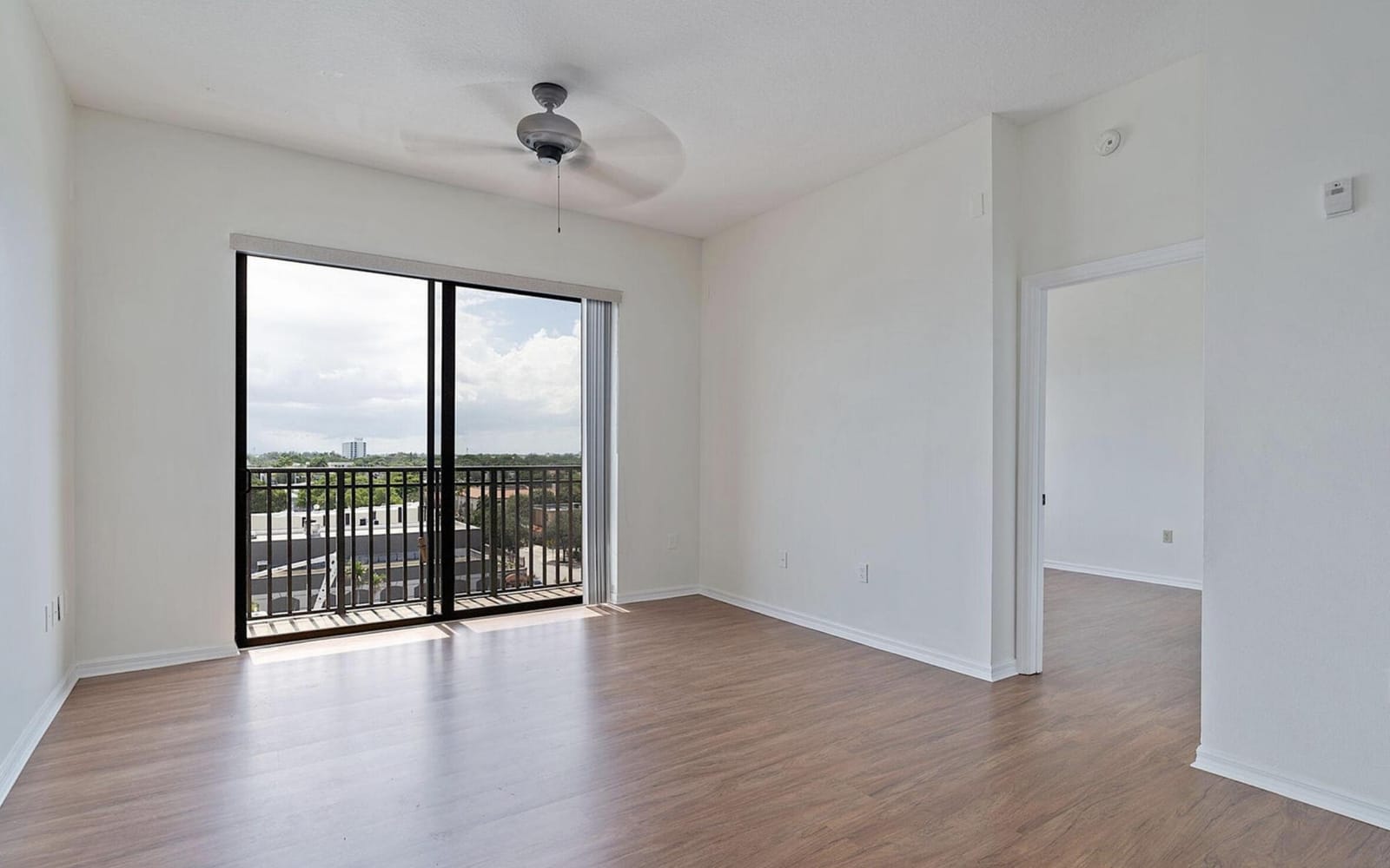 511 Lucerne Avenue 610, Lake Worth Beach, FL 33460 photo 11