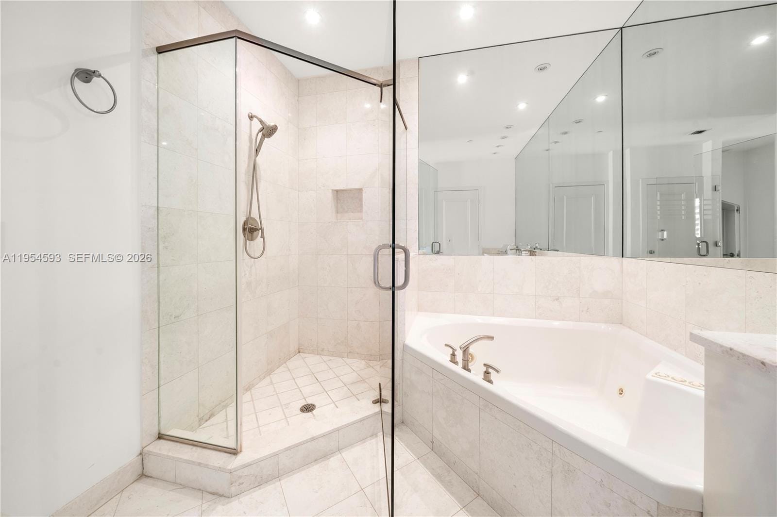 901 Brickell Key Boulevard 3706, Miami, FL 33131 photo 16
