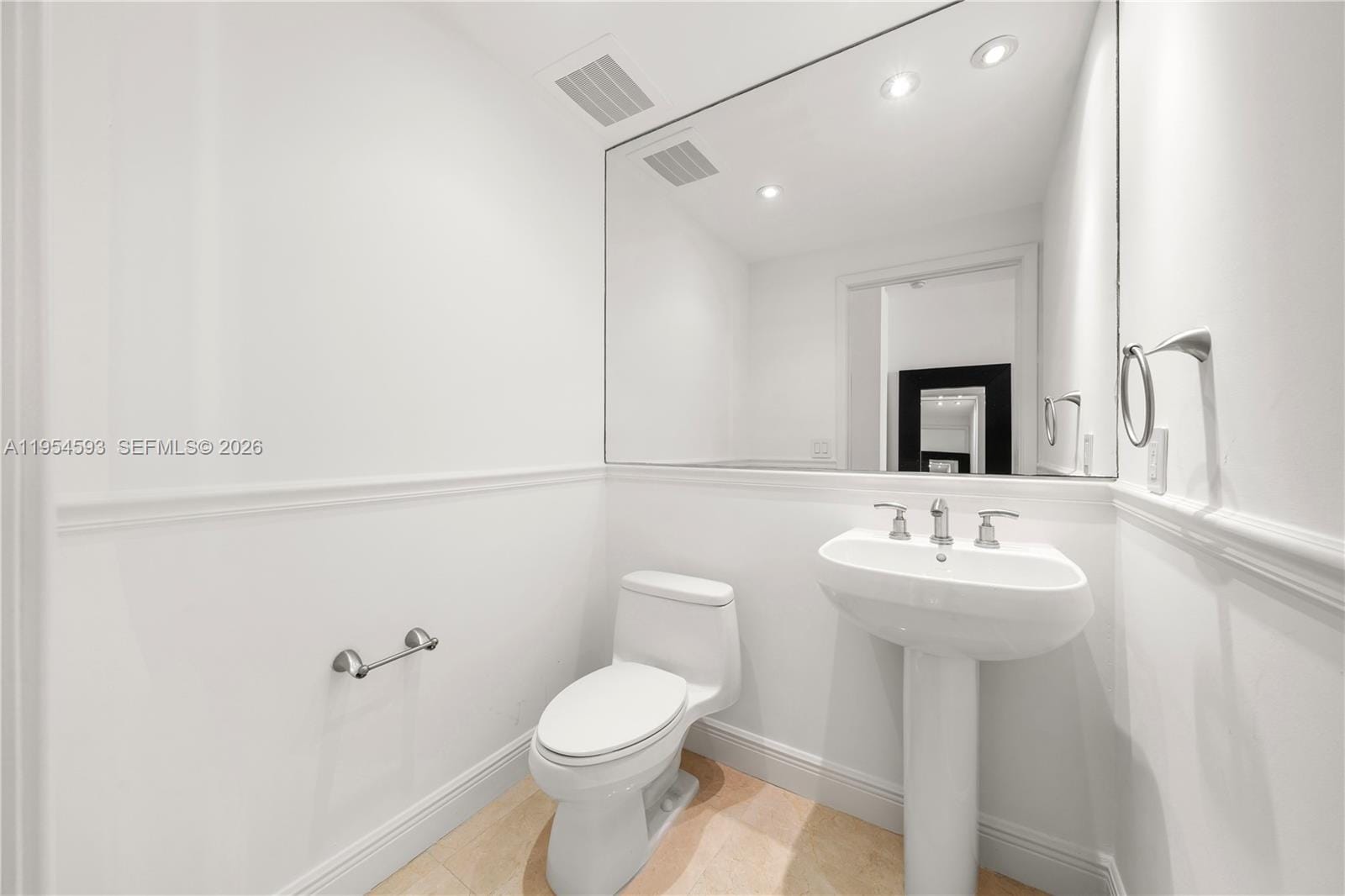 901 Brickell Key Boulevard 3706, Miami, FL 33131 photo 25
