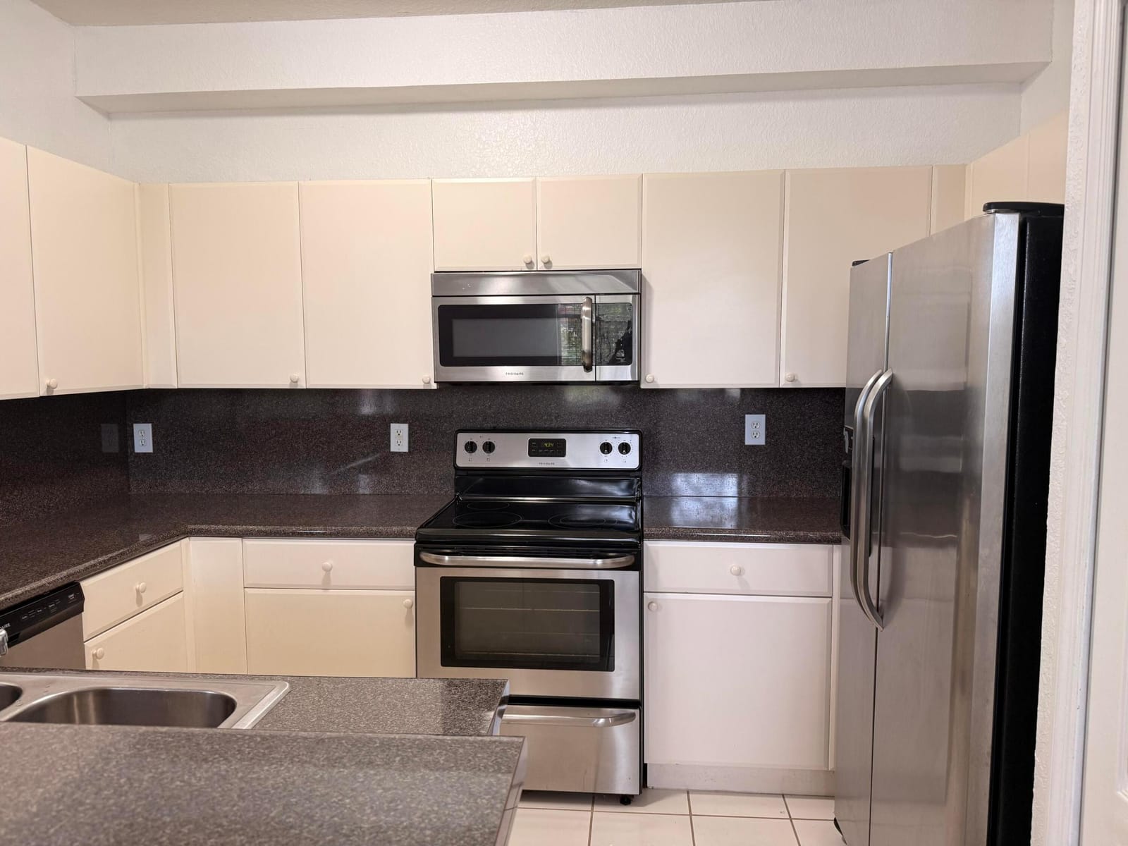 130 Jacaranda Country Club Drive 207 — photo 7
