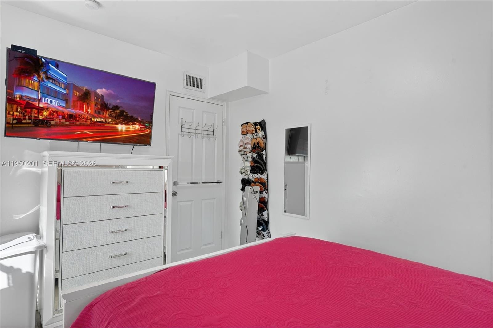1240 Sharazad Boulevard — photo 11