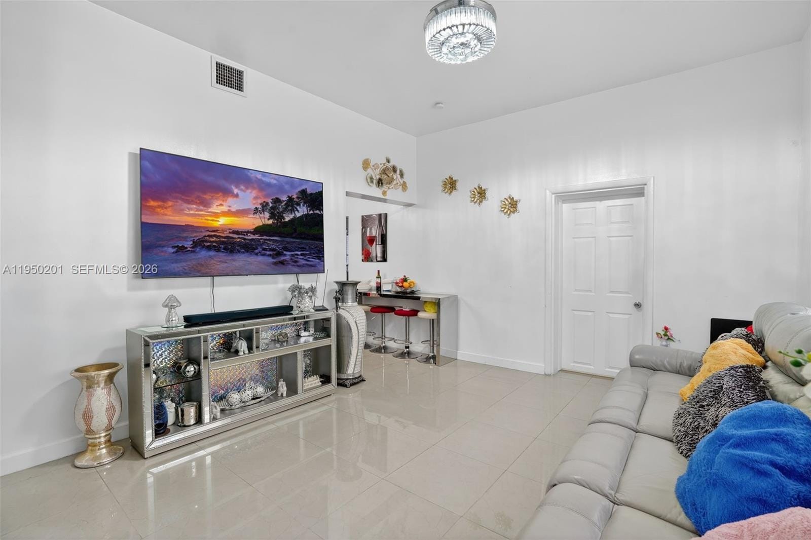 1240 Sharazad Boulevard — photo 3