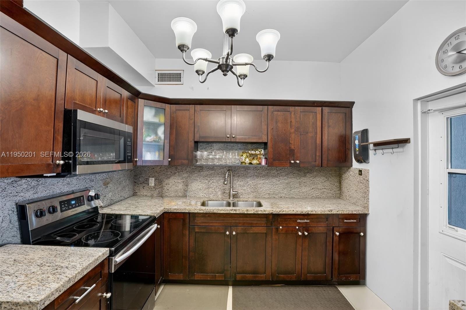 1240 Sharazad Boulevard — photo 5