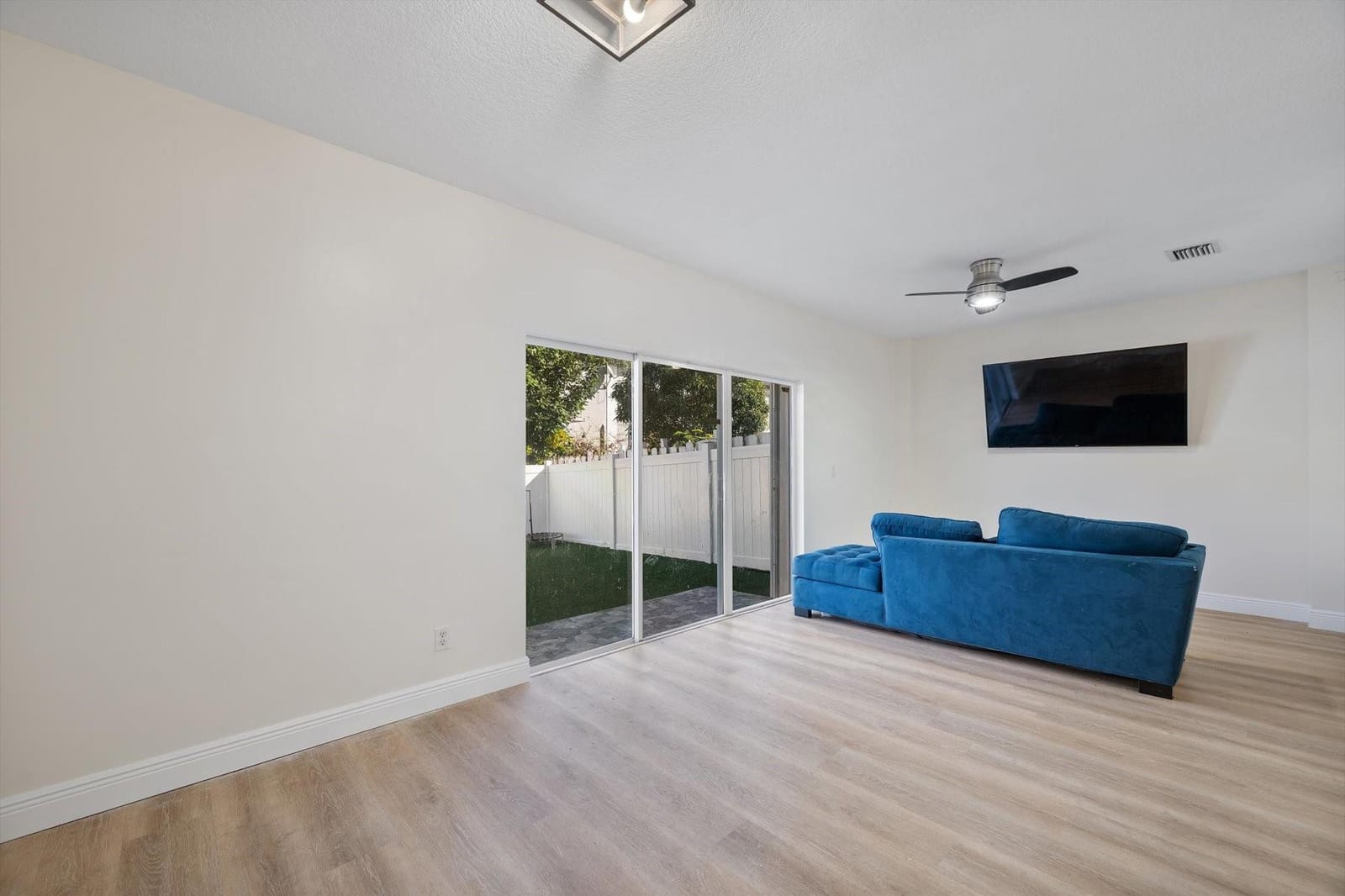 2851 SW 127th Way — photo 10