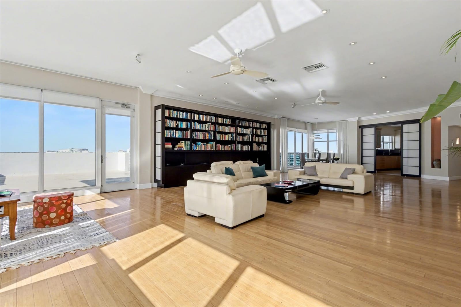 3430 Galt Ocean Drive PH1 — photo 2