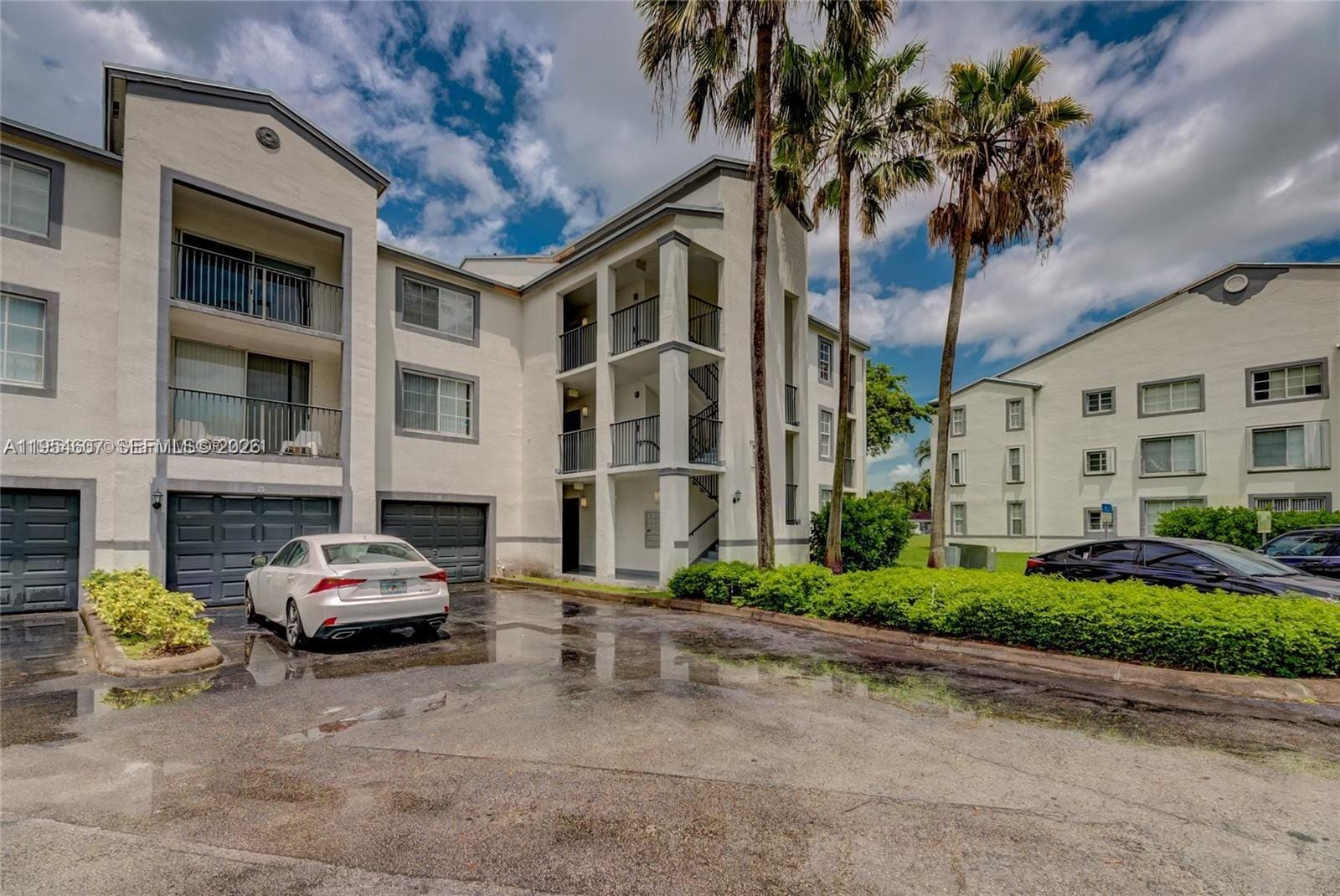4360 NW 107th Avenue 207, Doral, FL 33178 photo 2