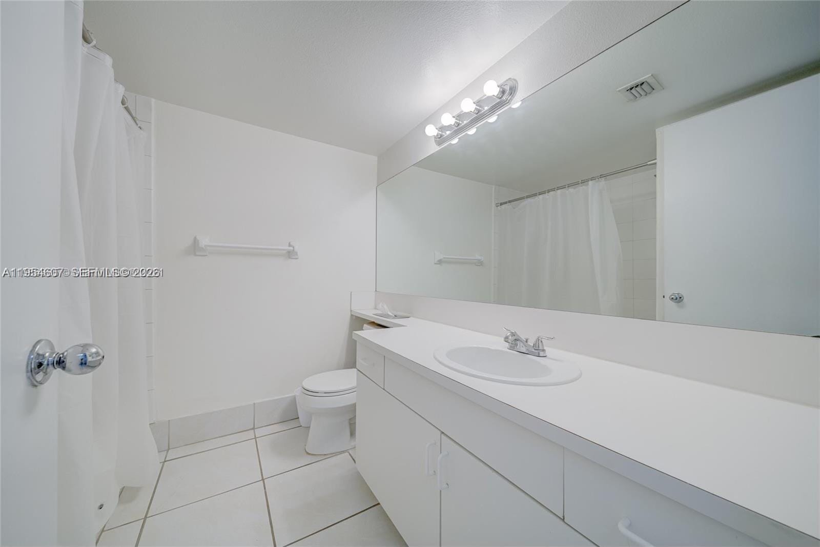 4360 NW 107th Avenue 207, Doral, FL 33178 photo 11