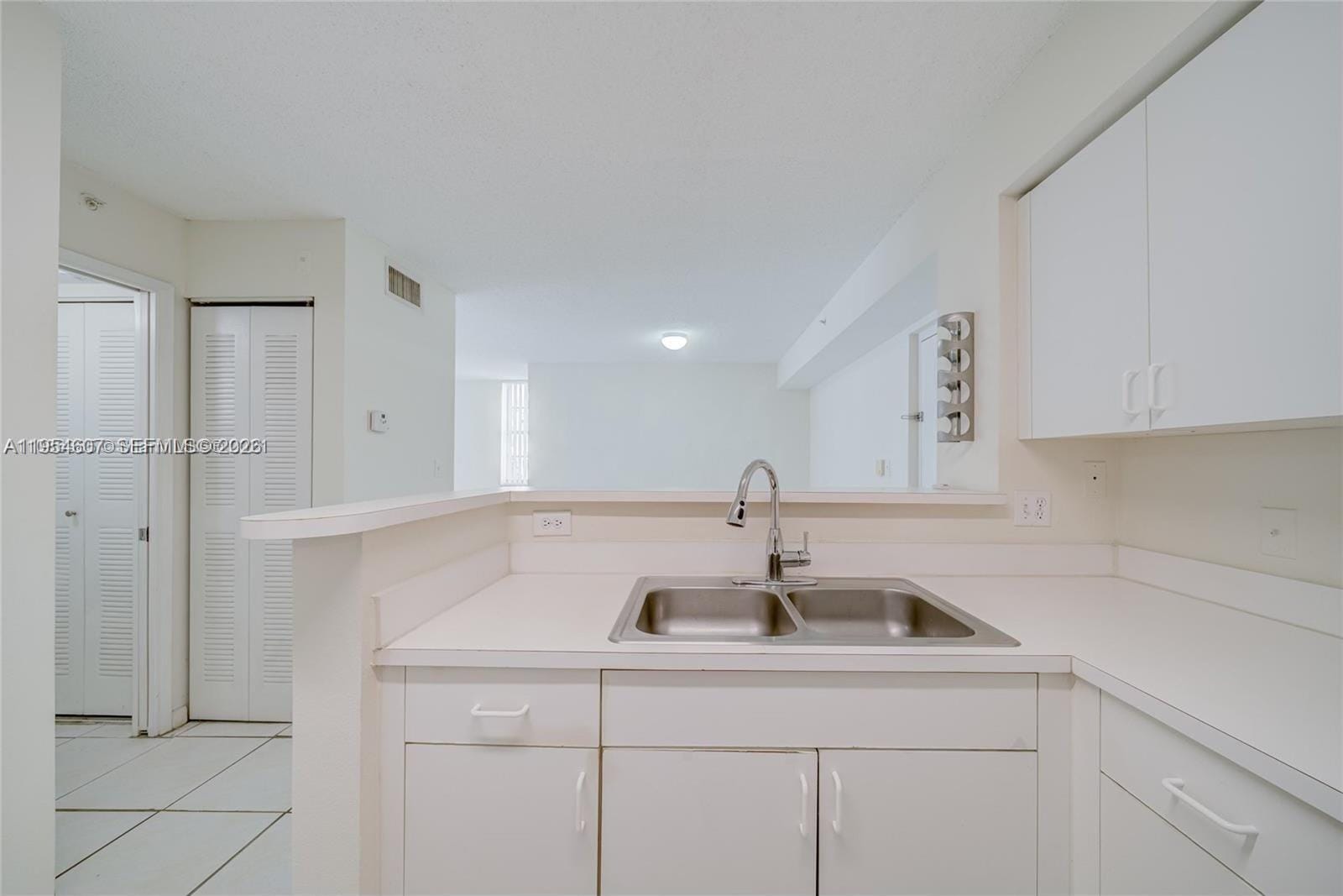 4360 NW 107th Avenue 207, Doral, FL 33178 photo 7
