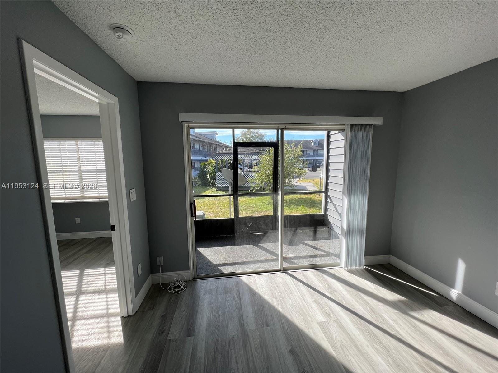 313 Dirksen F3 — photo 7
