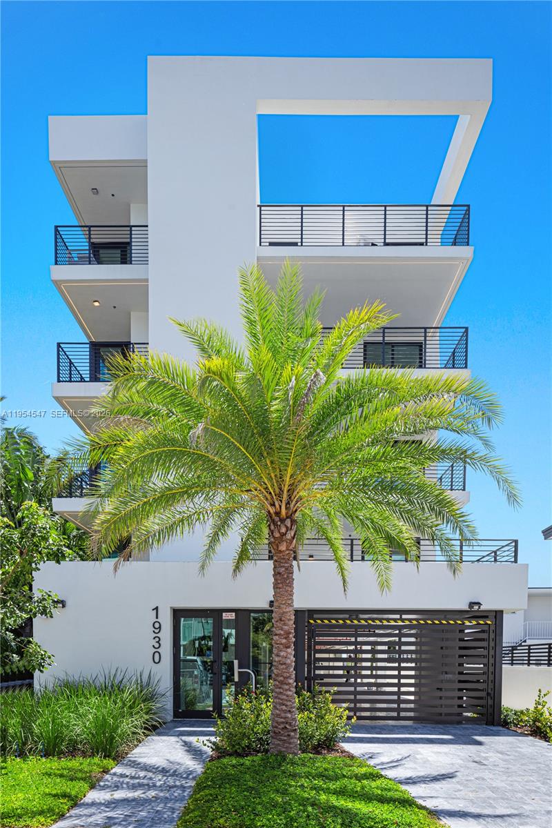1930 Bay Dr Second Level Union 1, Miami Beach, FL 33141, Miami Beach