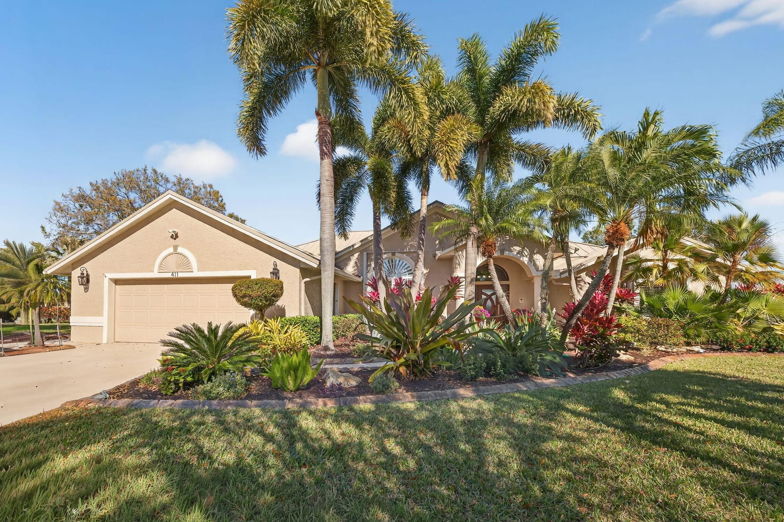 411 SW Thistle Trail, Port St. Lucie, FL 34953