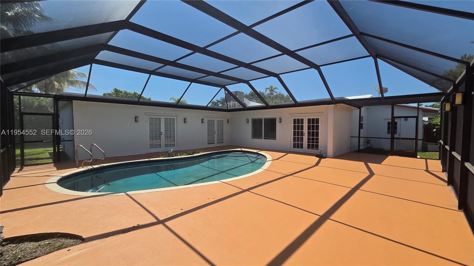 1245 Coral Lane — photo 3