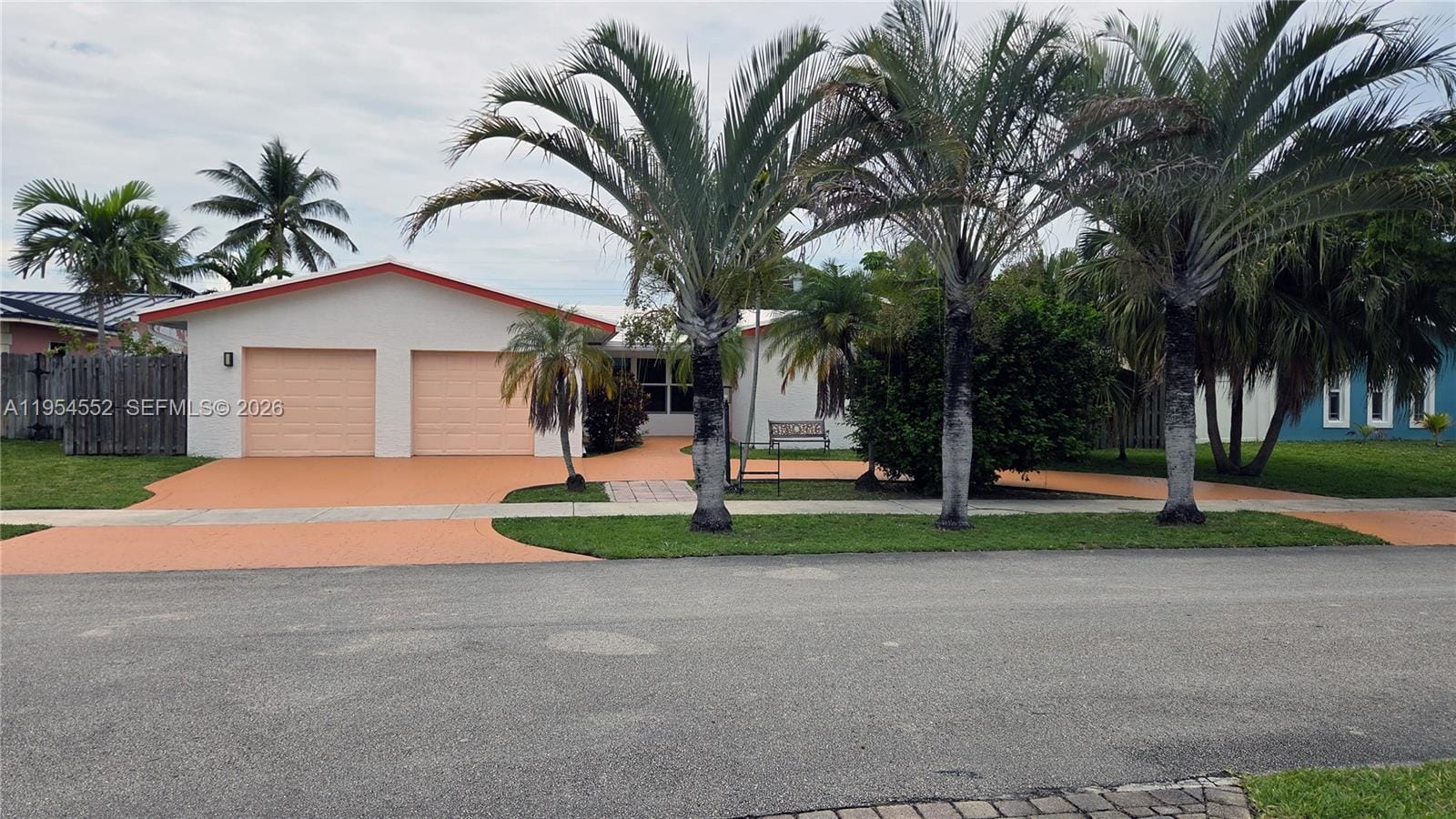 1245 Coral Lane — photo 4