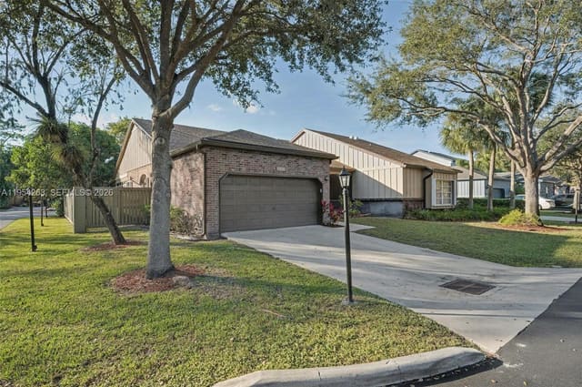 6569 Windsor Drive, sold in Parkland Lakes, Parkland, FL