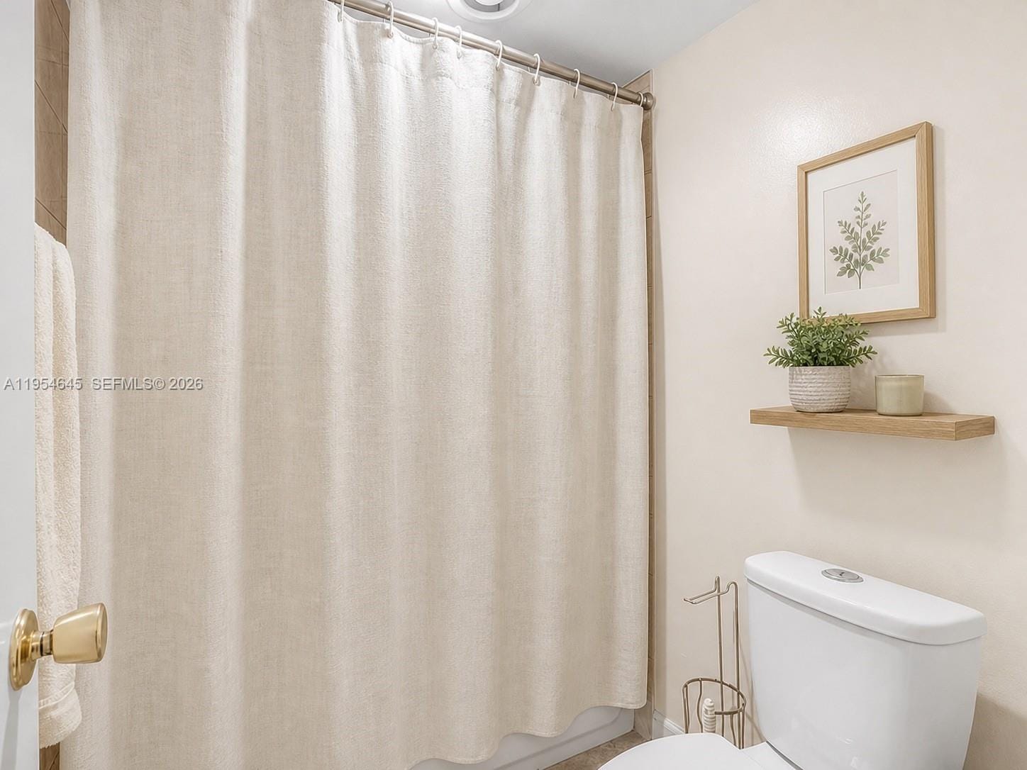 1521 NW 18th Avenue 101 — photo 6