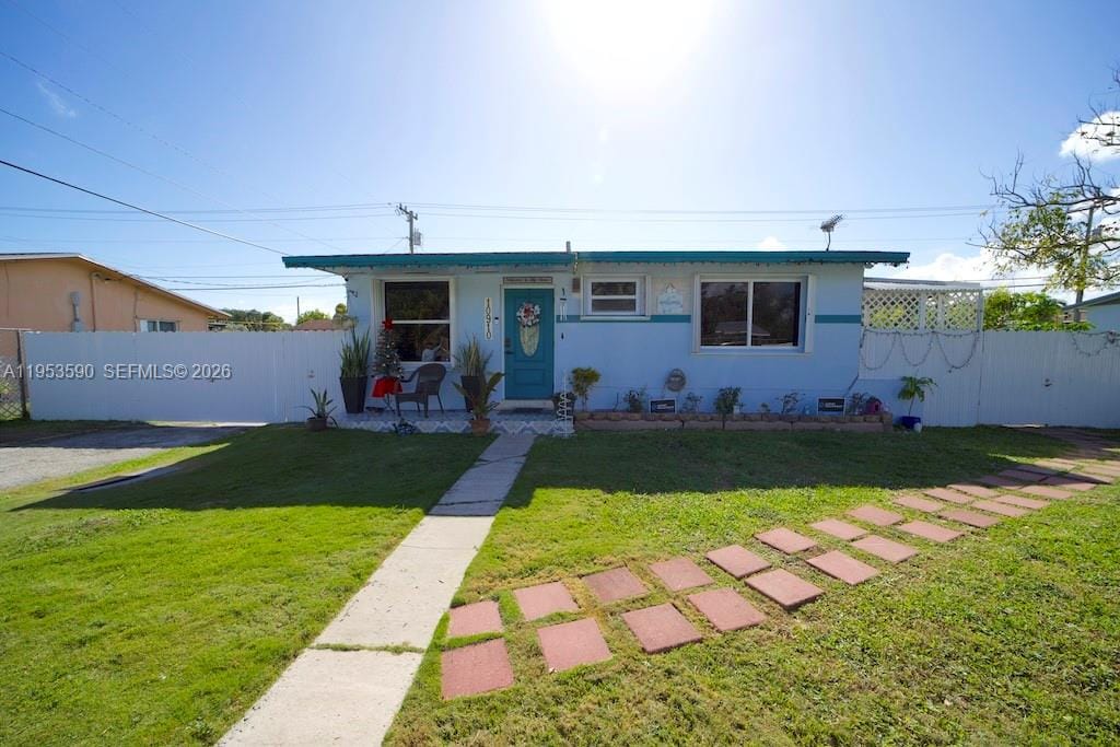 10910 SW 217th Terrace — photo 2