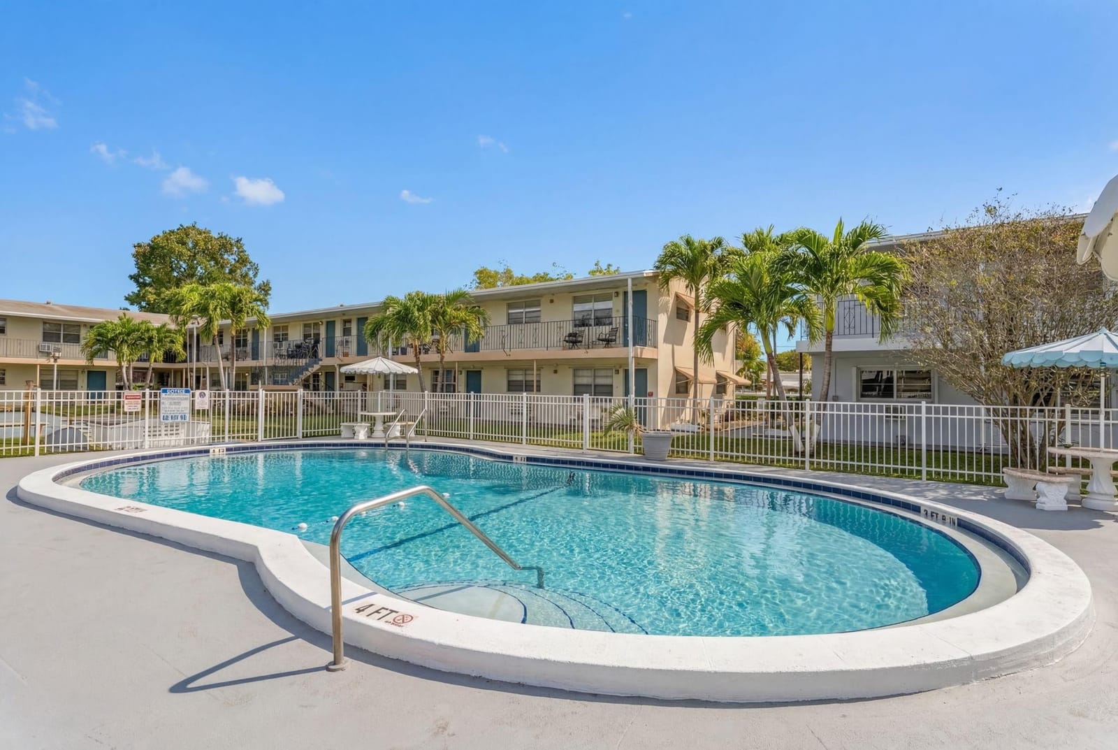 7401 Pines Boulevard 201, Pembroke Pines, FL 33024 photo 23